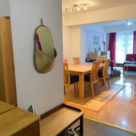 Apartment Love Apartment *