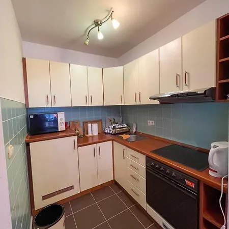 Apartment Love Apartment *